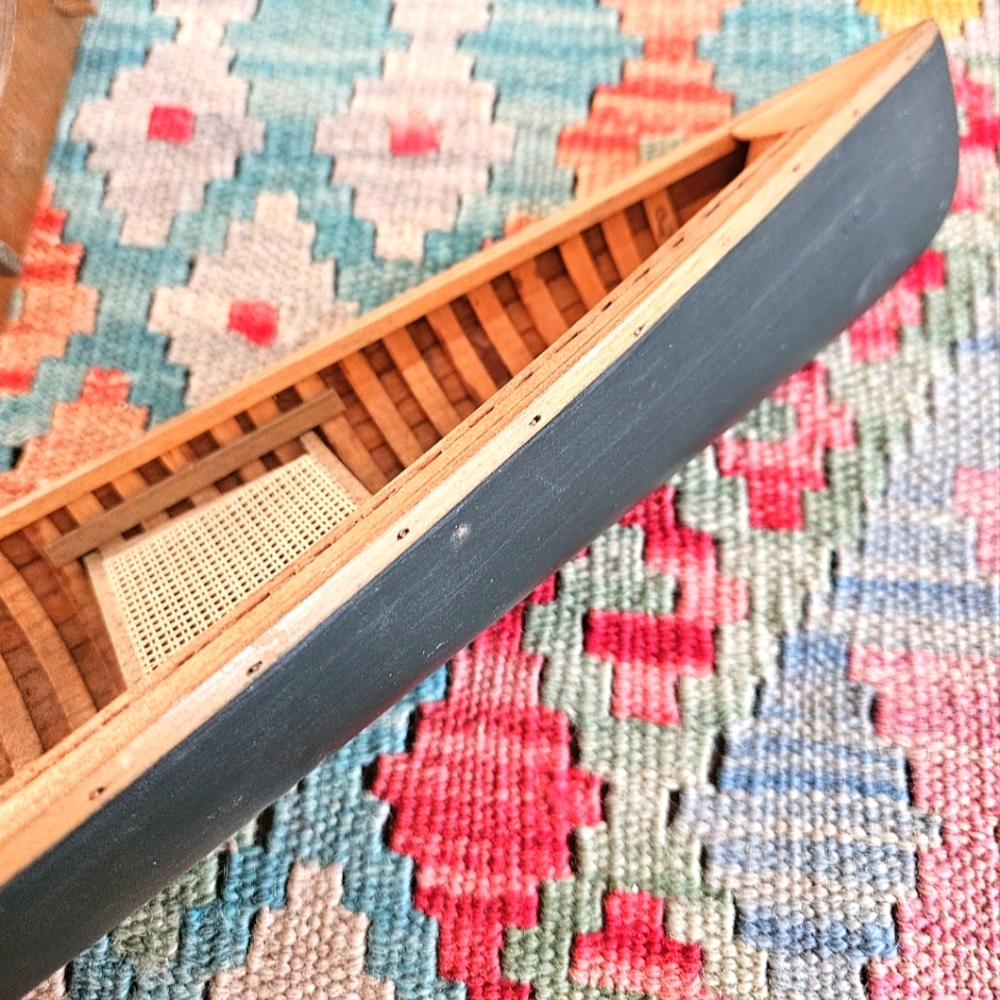 Antique wooden model canoe - Picture 10 of 10
